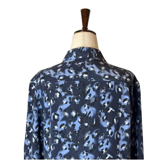 Equipment Shirt Women XS Blue Black Silk Leopard Print Collared Button Up Blouse - Picture 4 of 8
